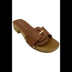 INTENTIONALLY BLANK Buckle Clog Sandals Canyon - Medium